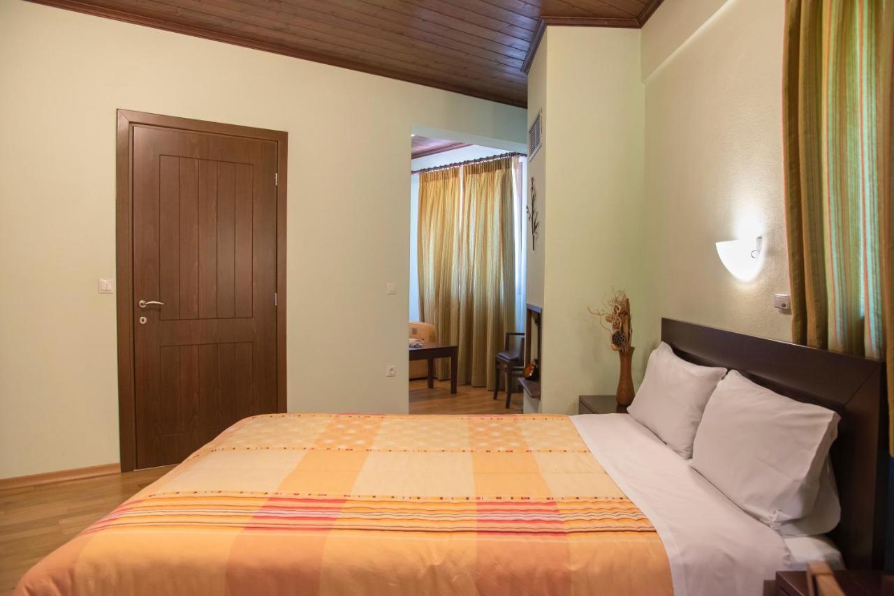 Hotel Dryades Eláti Kültér fotó